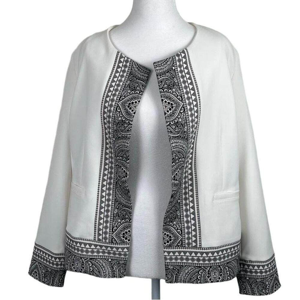 Chico's Blazer Womens Size 0 (US 4/6) Black White‎ Open Front Elegant Timeless